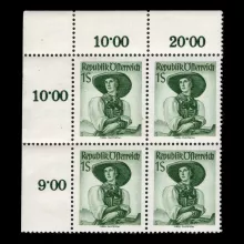 ANK 906 z - Austrian folk costumes, 1 Schilling with net corrugation in block of 4 with margin pieces left and top, mint